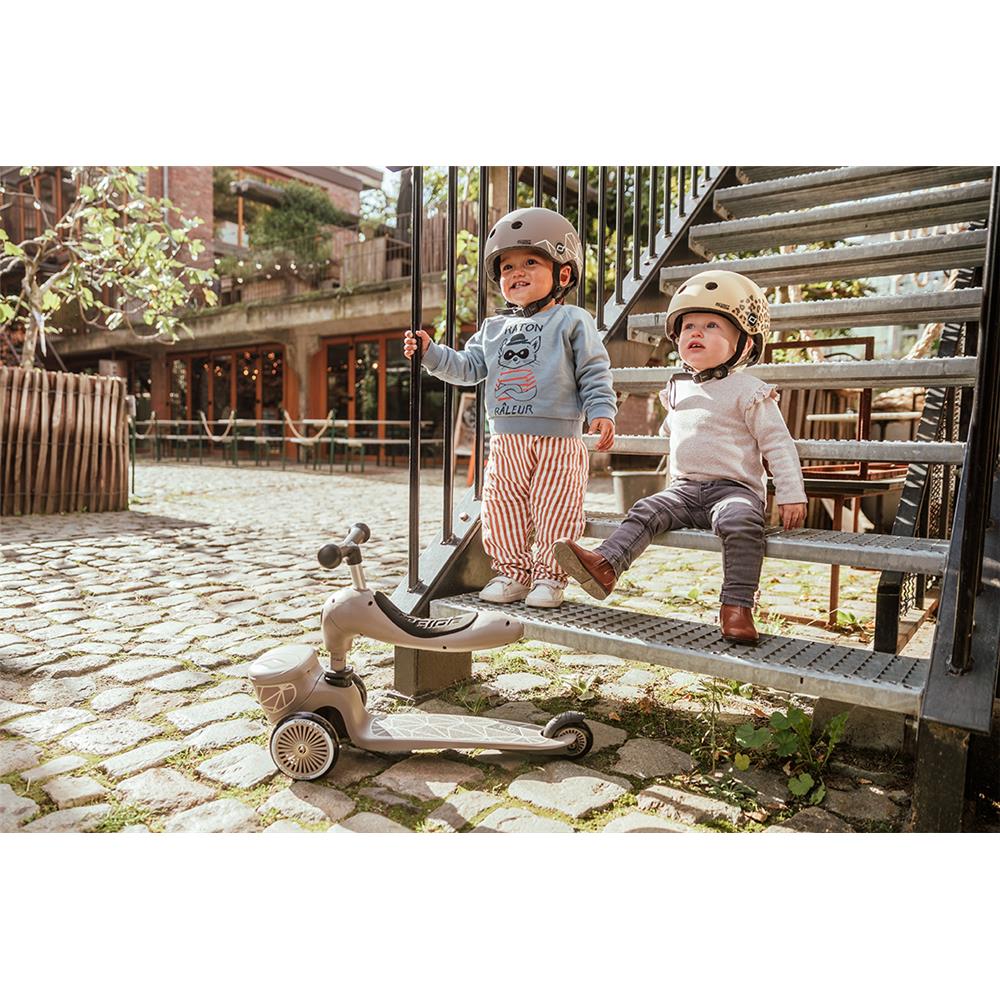 Scoot & Ride Highwaykick 1 Lifestyle, brown lines - Kinderroller mit Aufbewahrungsbox