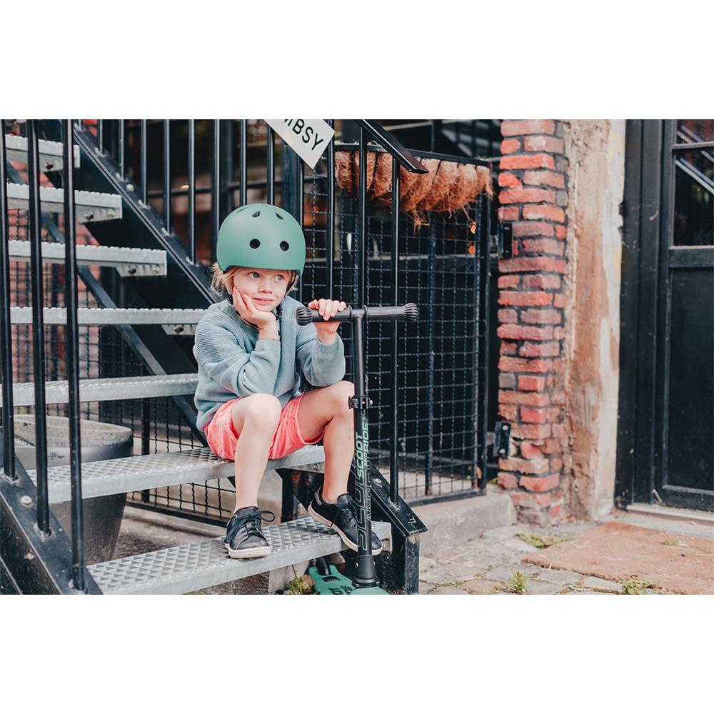 Scoot & Ride Kinderhelm Größe S-M (51-55 cm) forest - Schutzhelm mit LED-Licht