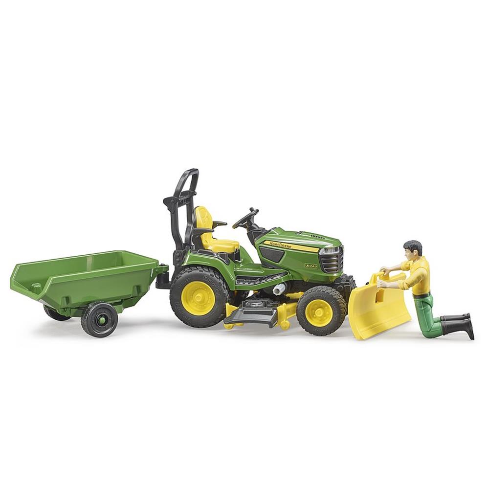 Bruder 62104 - bworld John Deere Aufsitzrasenmäher mit Anhänger und Gärtner