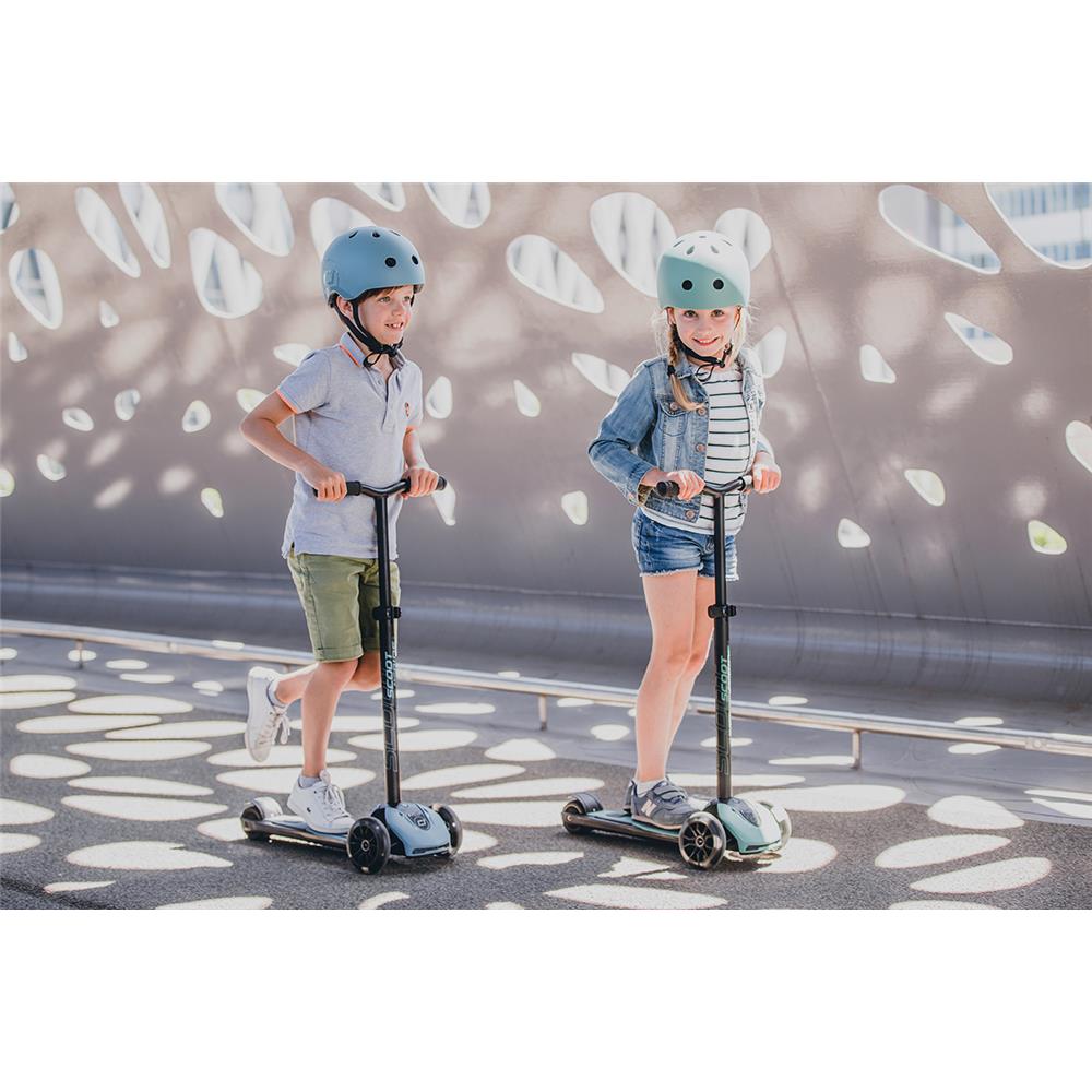 Scoot & Ride Highwaykick 5 LED Scooter, forest - Kinderroller, ab 5 Jahren