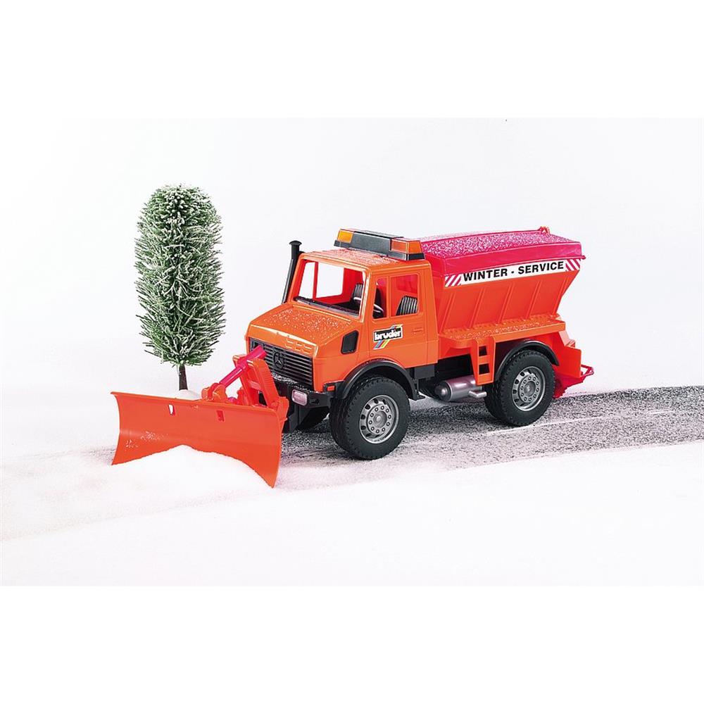 Bruder 02572 - MB Unimog-Winterdienst mit Räumschild