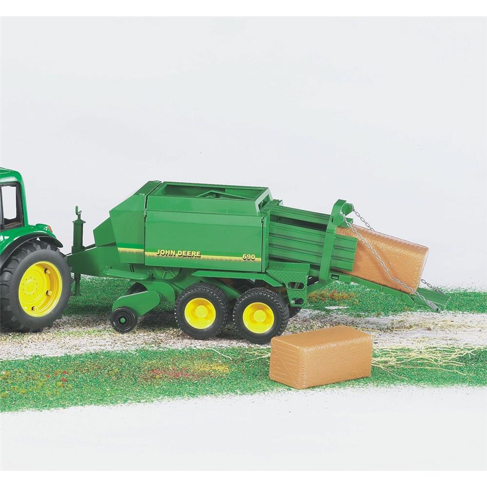 Bruder 02017 - John Deere Großballenpresse