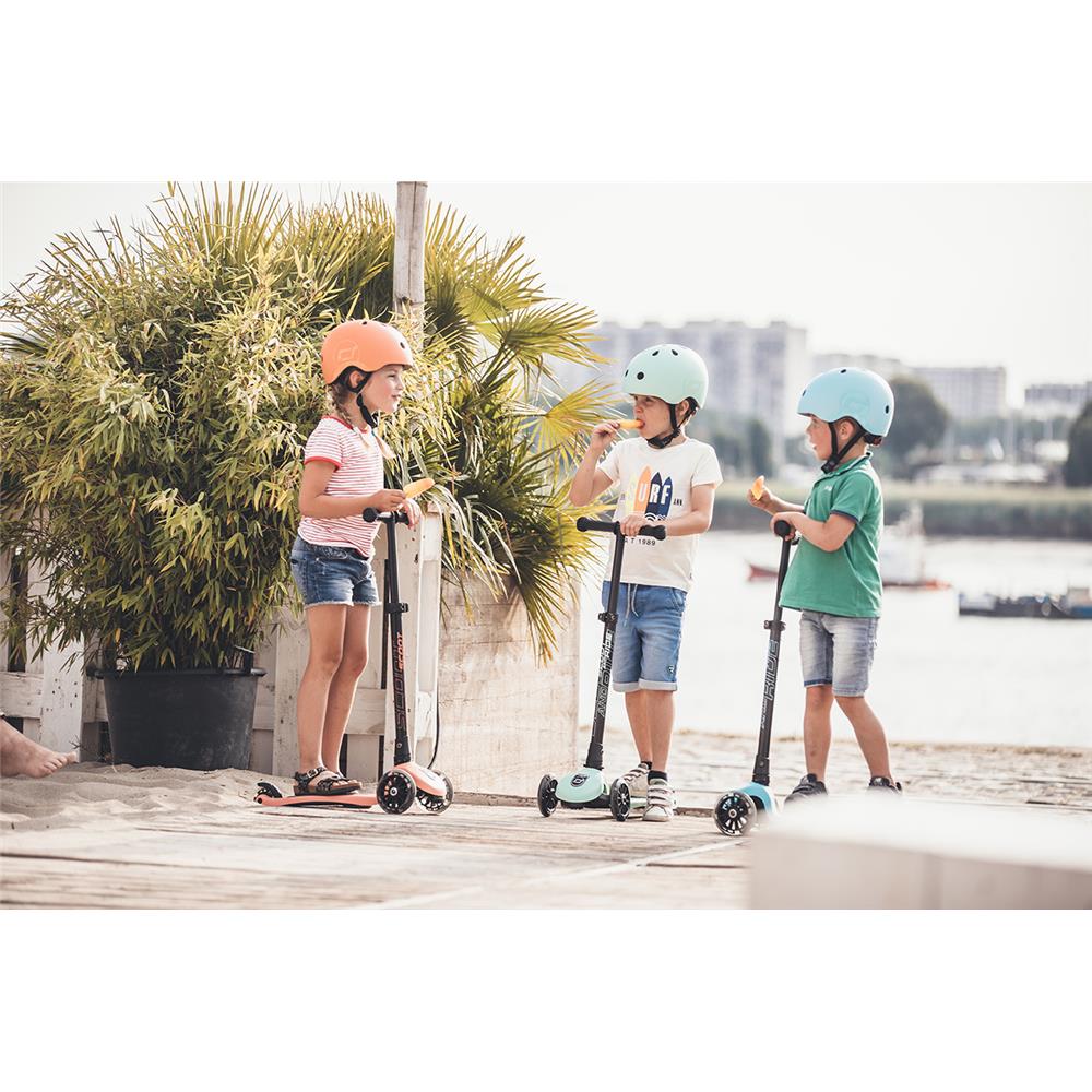 Scoot & Ride Highwaykick 3 LED Scooter, peach - Kinderroller, ab 3 Jahren