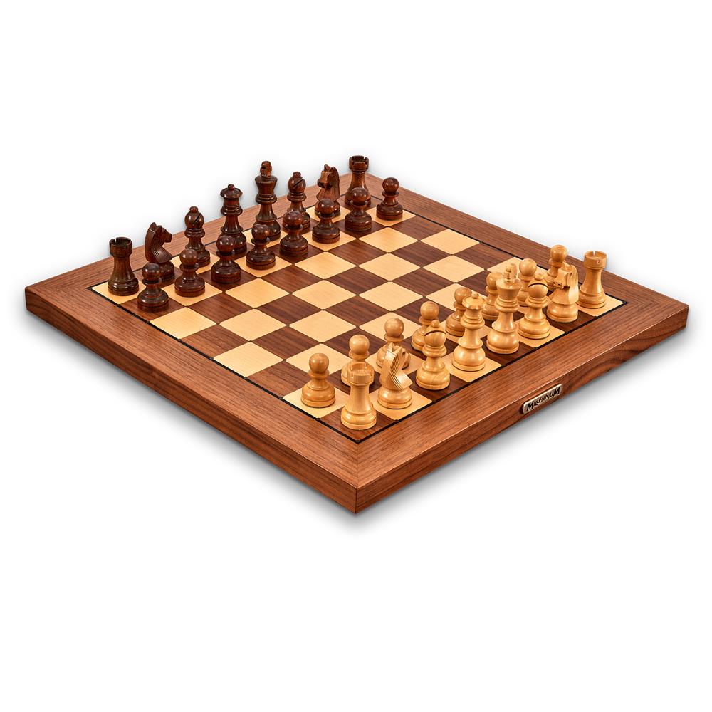 MILLENNIUM M828 Chess Classics Exclusive – Premium-Schachcomputer mit The King & ChessGenius