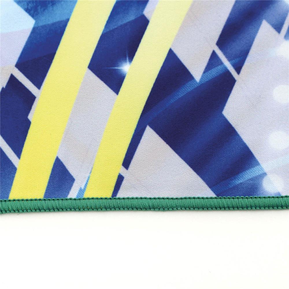 Roth Kinder-Badetuch, Fußball, 60 cm x 120 cm, schnell trocknend