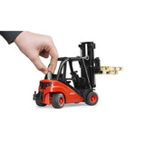 Bruder 02511 - Linde Gabelstapler H30D mit 2 Paletten
