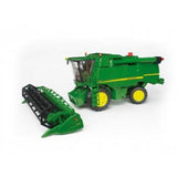 Bruder 02132 - John Deere Mähdrescher T670i